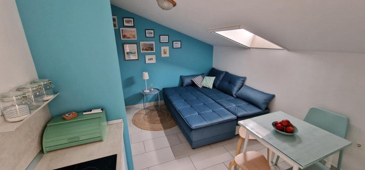 Apartmani Eladora ビオグラード・ナ・モル エクステリア 写真
