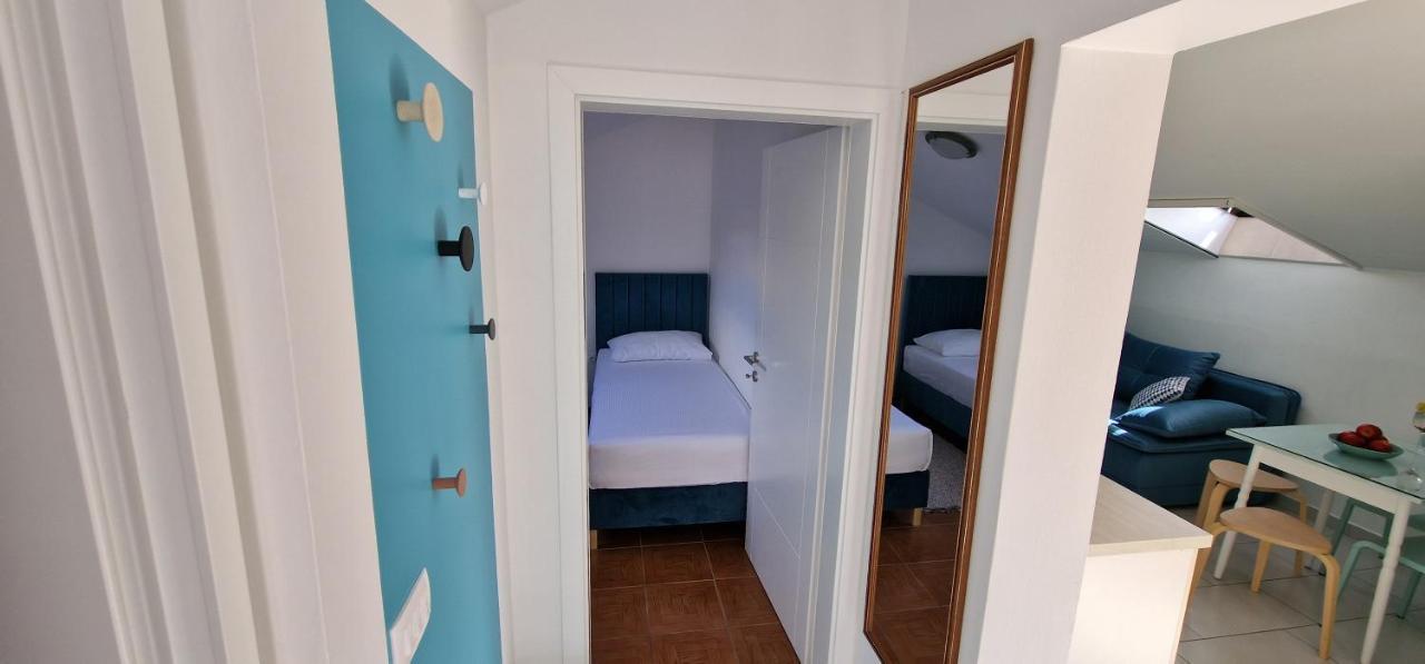 Apartmani Eladora ビオグラード・ナ・モル エクステリア 写真