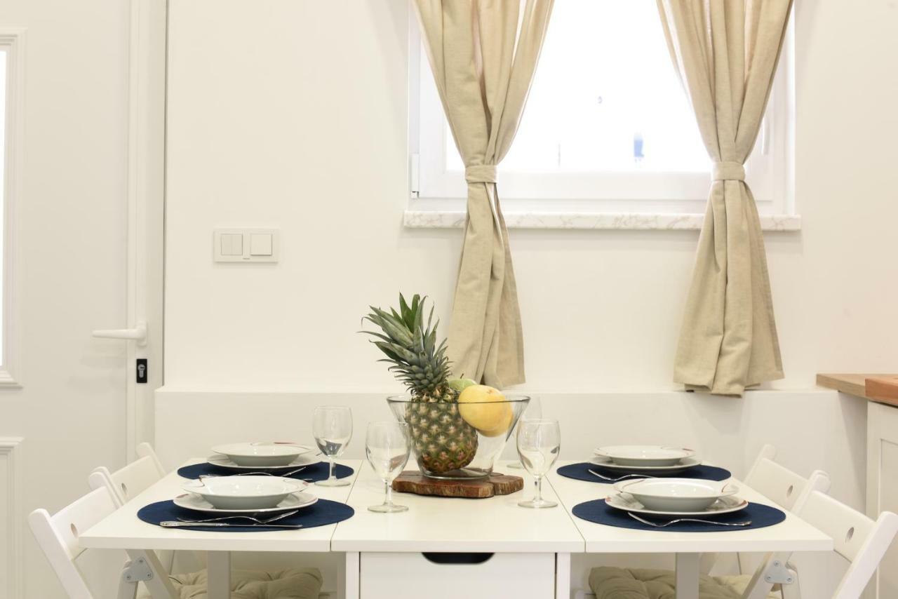 Apartmani Eladora ビオグラード・ナ・モル エクステリア 写真